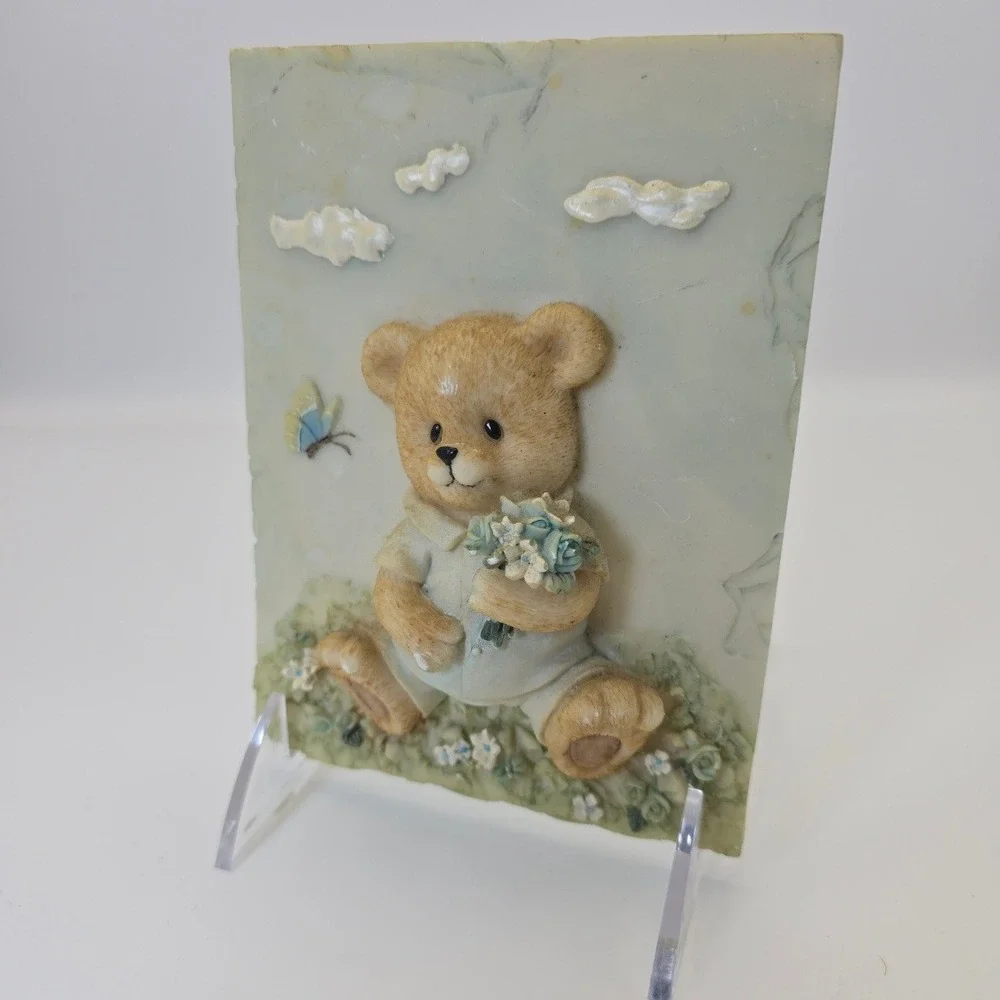 VTG SHIAH YIH Teddy Bear Wall Plaque 3D Resin Nursery Decor Blue White Flower‎